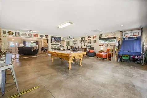 33000 Lakeshore Drive Tavares FL 32778