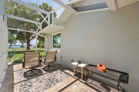 33000 Lakeshore Drive Tavares FL 32778