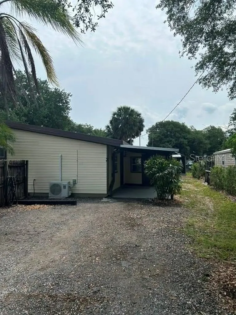 1481 Nocatee Street Intercession City FL 33848