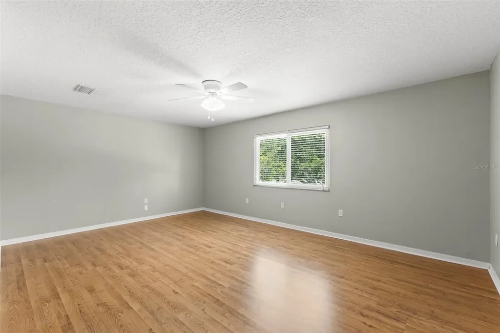1758 Oak Pond Court Oldsmar FL 34677