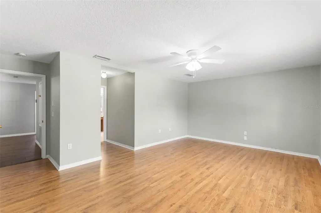 1758 Oak Pond Court Oldsmar FL 34677