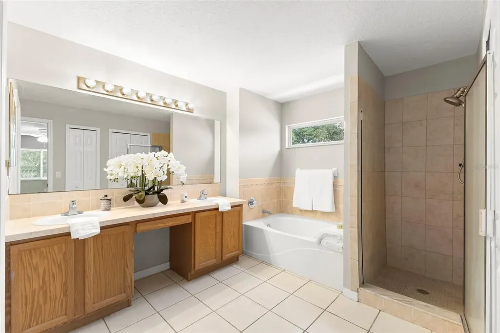 1758 Oak Pond Court Oldsmar FL 34677