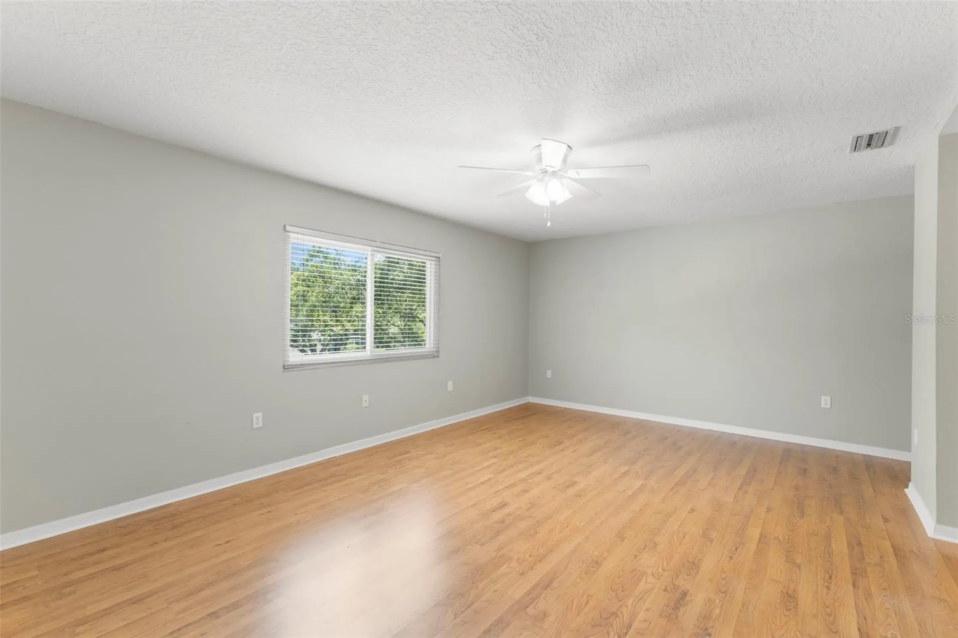 1758 Oak Pond Court Oldsmar FL 34677