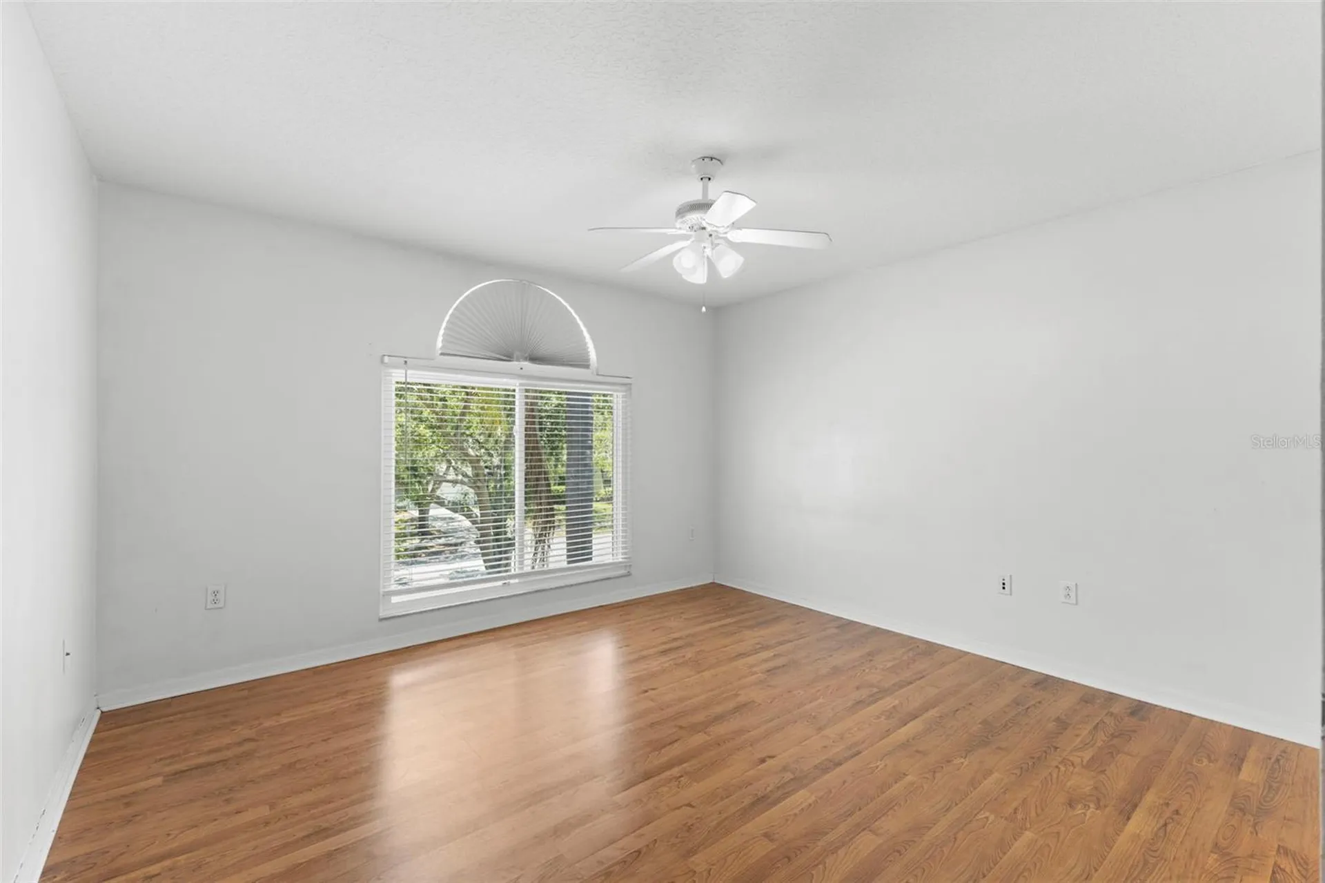 1758 Oak Pond Court Oldsmar FL 34677