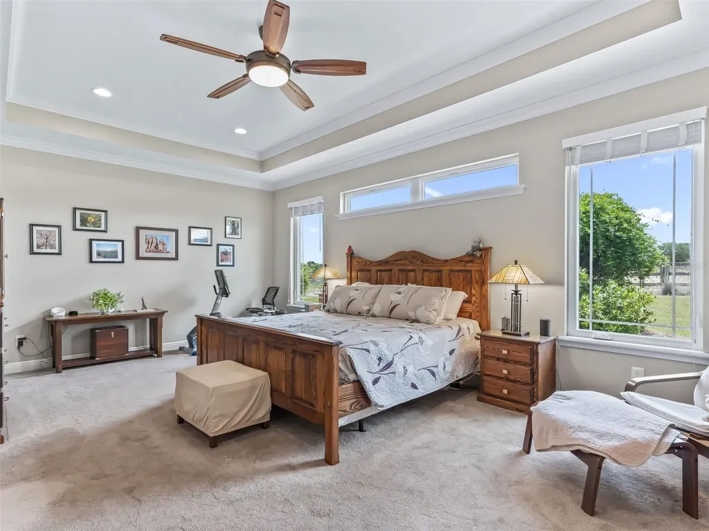 10725 SE 160th Court Road Ocklawaha FL 32179