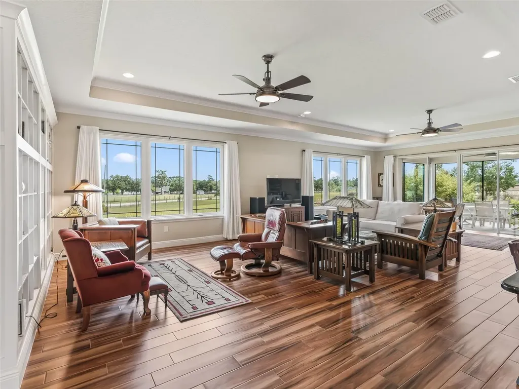 10725 SE 160th Court Road Ocklawaha FL 32179