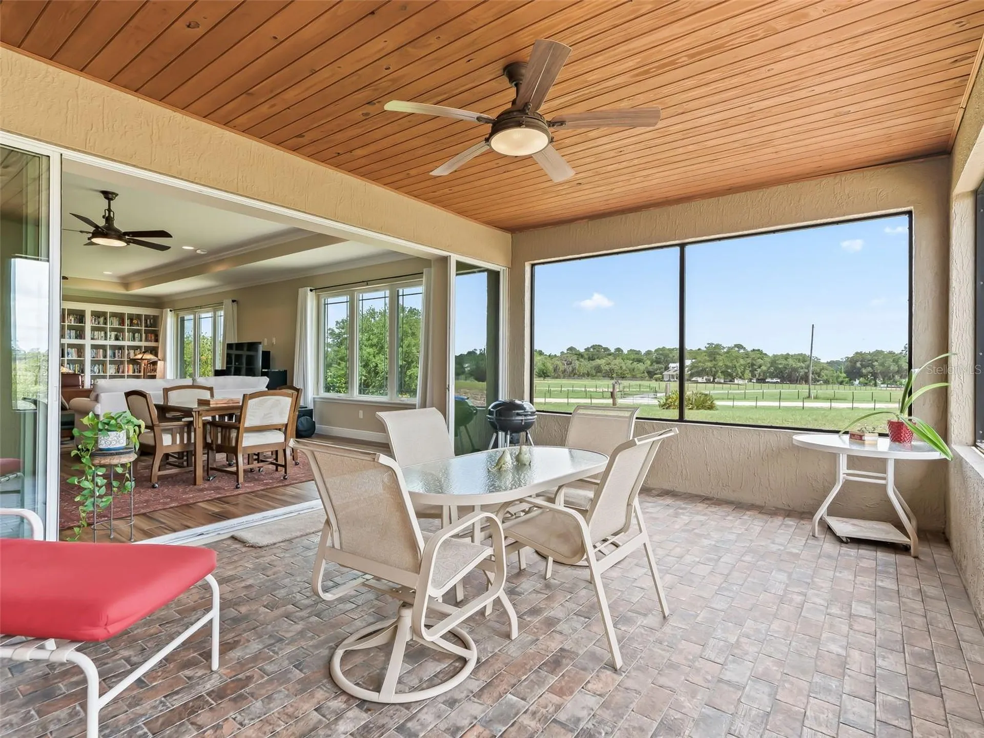 10725 SE 160th Court Road Ocklawaha FL 32179