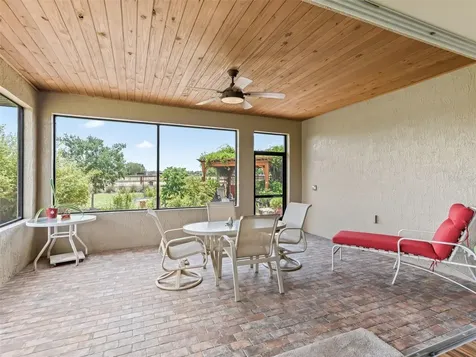 10725 SE 160th Court Road Ocklawaha FL 32179