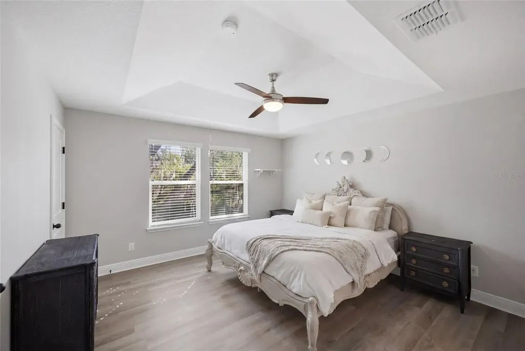 2013 Sunset Wind Loop Oldsmar FL 34677