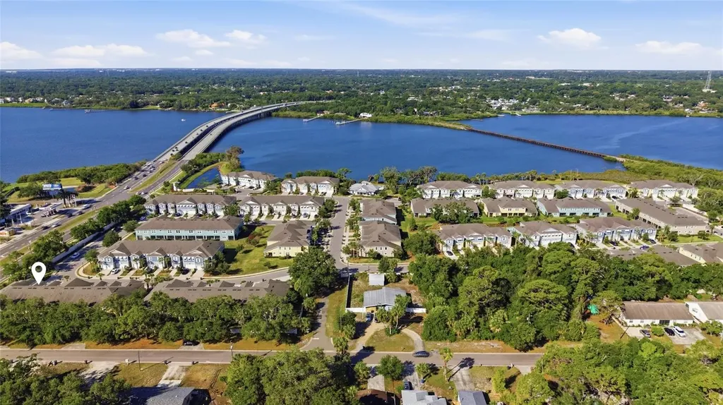 2013 Sunset Wind Loop Oldsmar FL 34677