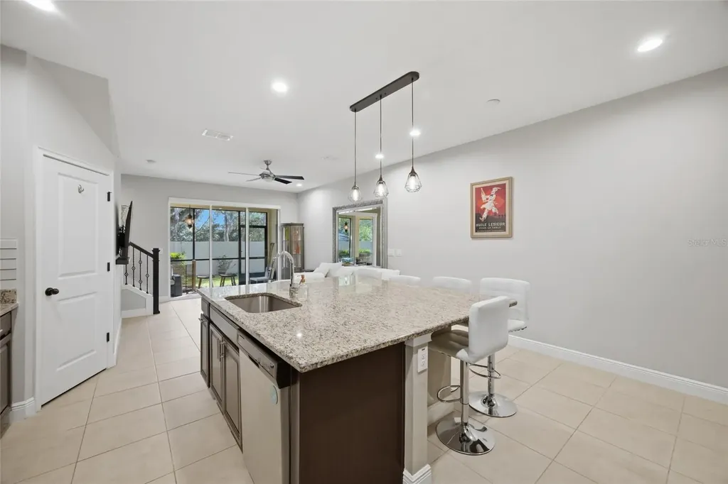 2013 Sunset Wind Loop Oldsmar FL 34677