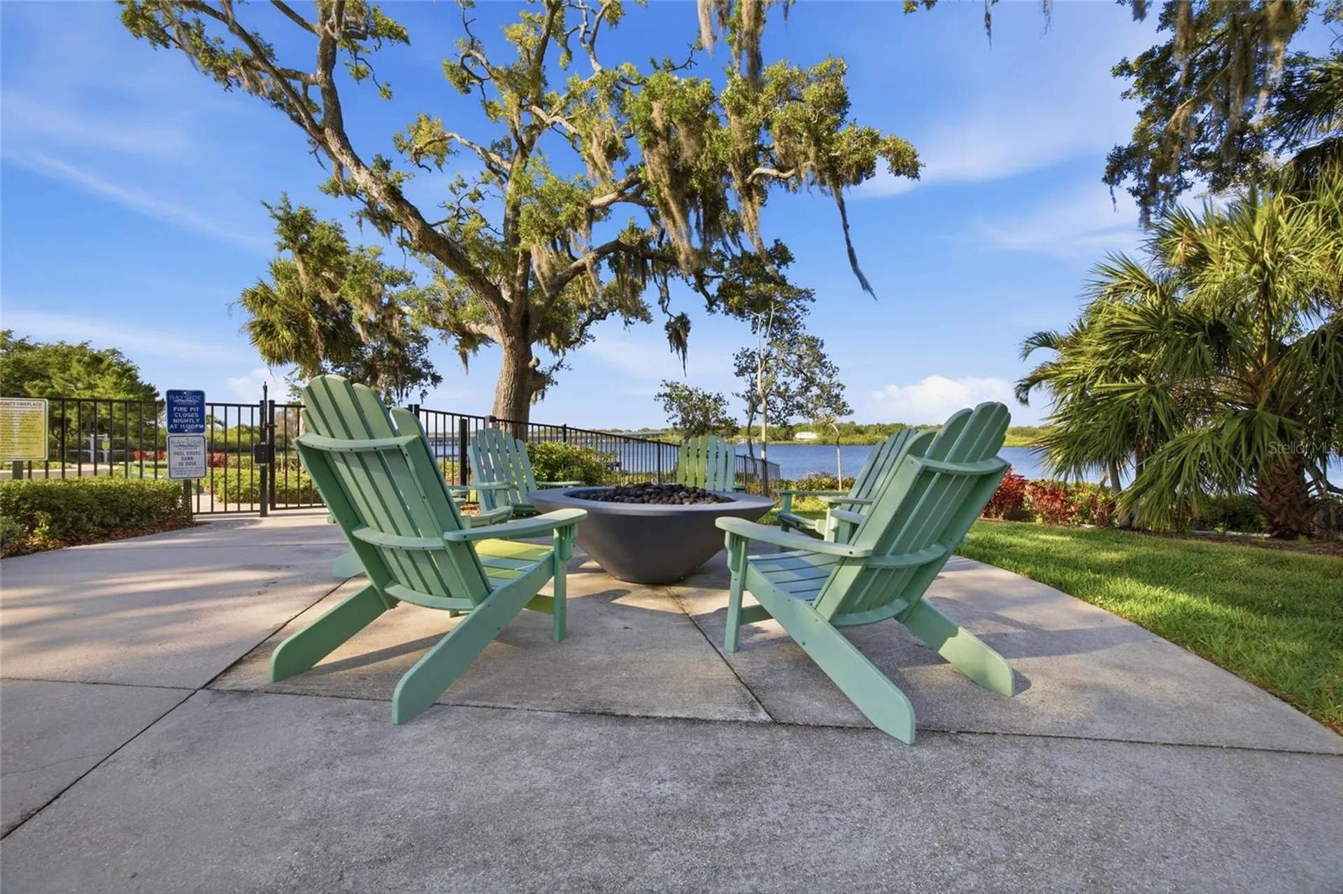2013 Sunset Wind Loop Oldsmar FL 34677
