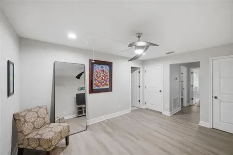 2013 Sunset Wind Loop Oldsmar FL 34677