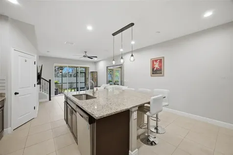 2013 Sunset Wind Loop Oldsmar FL 34677