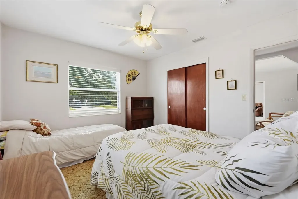 6000 12th Way N St Petersburg FL 33703