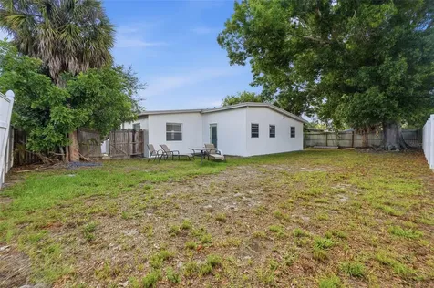 6000 12th Way N St Petersburg FL 33703