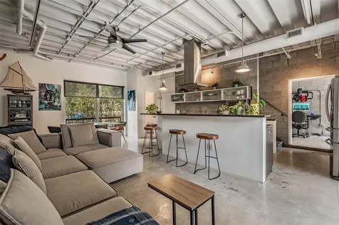 3107 W De Leon Street Tampa FL 33609