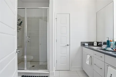4810 W Mcelroy Avenue Tampa FL 33611