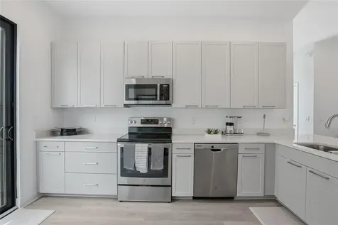 4810 W Mcelroy Avenue Tampa FL 33611