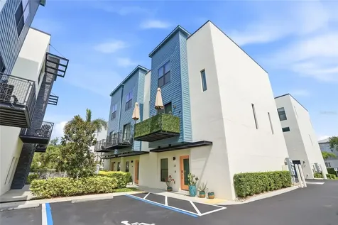 4810 W Mcelroy Avenue Tampa FL 33611