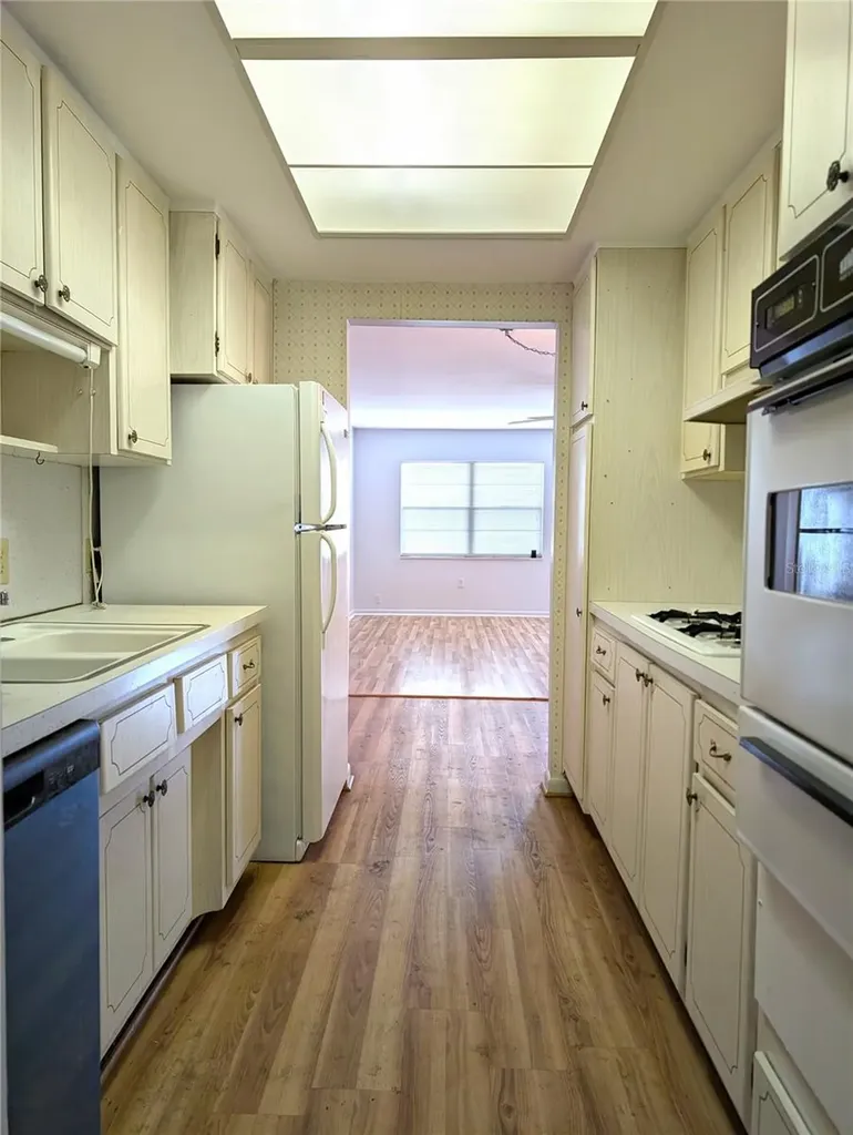 5850 18th Street N St Petersburg FL 33714