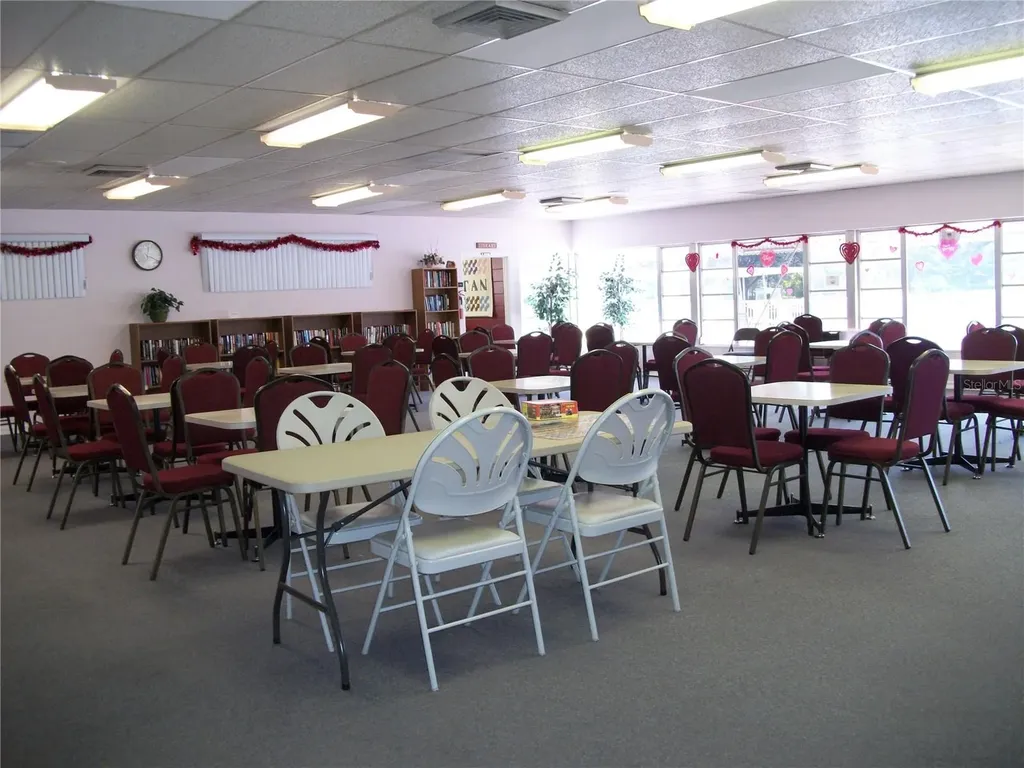 5850 18th Street N St Petersburg FL 33714
