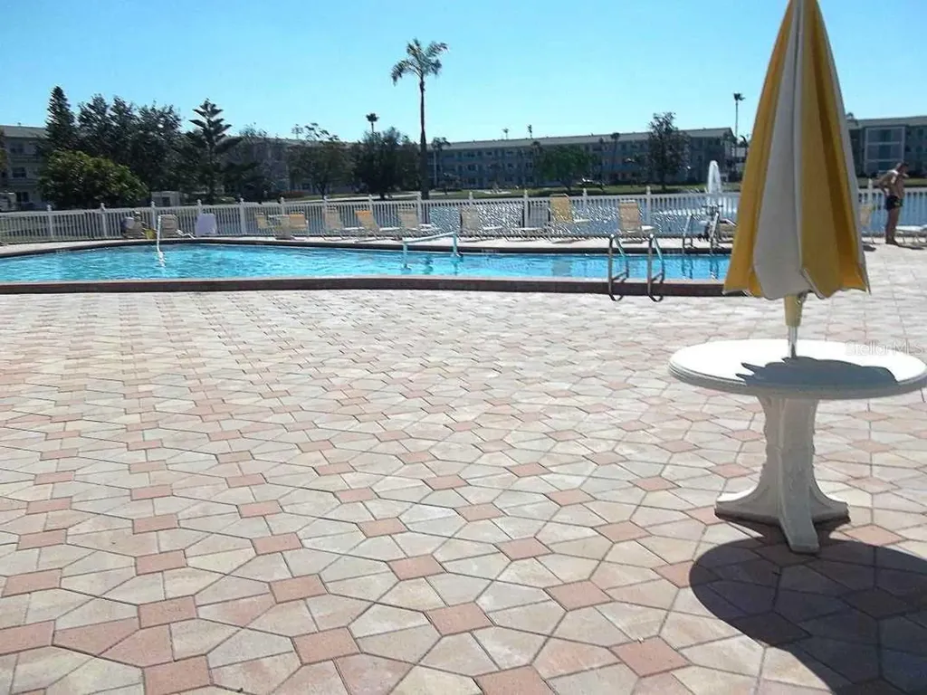 5850 18th Street N St Petersburg FL 33714
