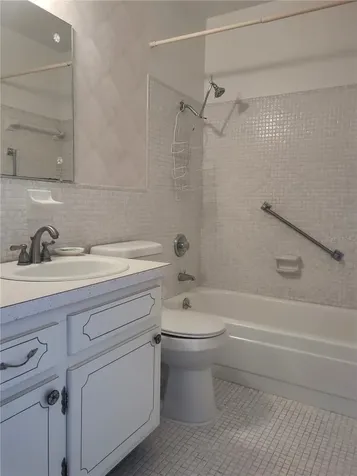 5850 18th Street N St Petersburg FL 33714