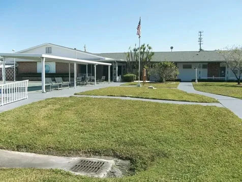 5850 18th Street N St Petersburg FL 33714