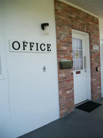 5850 18th Street N St Petersburg FL 33714