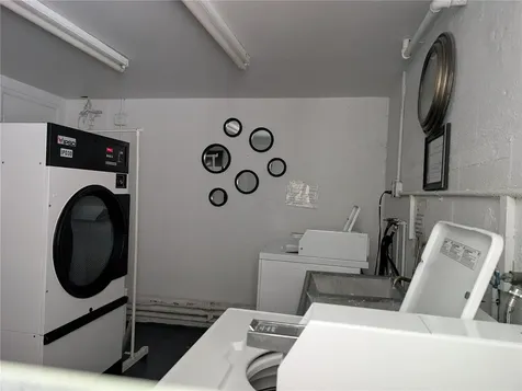 5850 18th Street N St Petersburg FL 33714