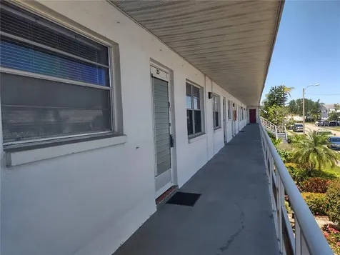 5850 18th Street N St Petersburg FL 33714