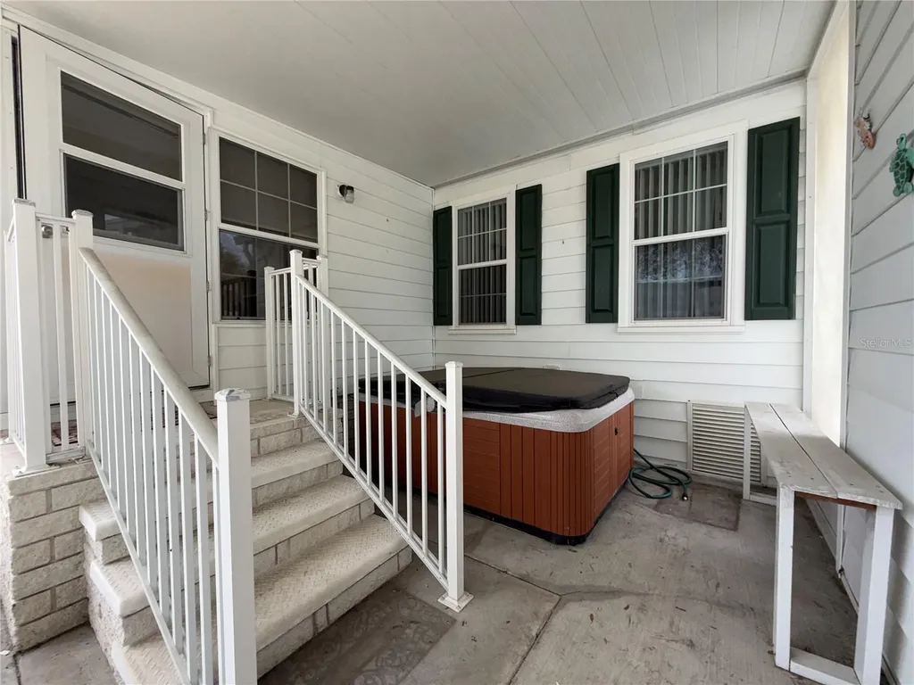 194 S Port Royal Lane Apollo Beach FL 33572