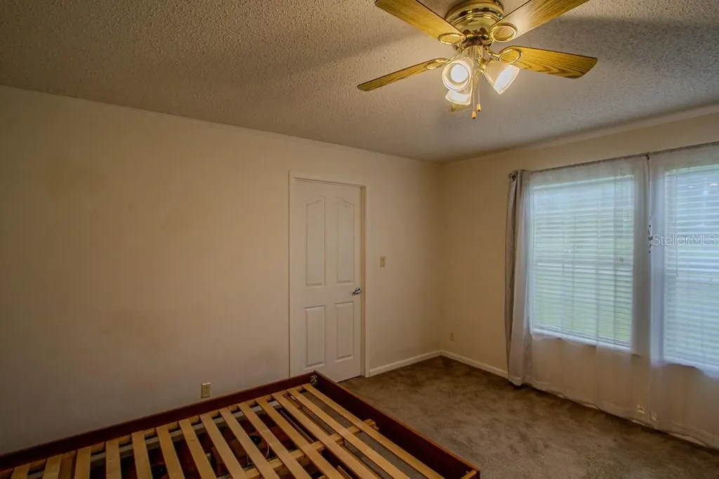 141 SE Maid Marion Lane High Springs FL 32643