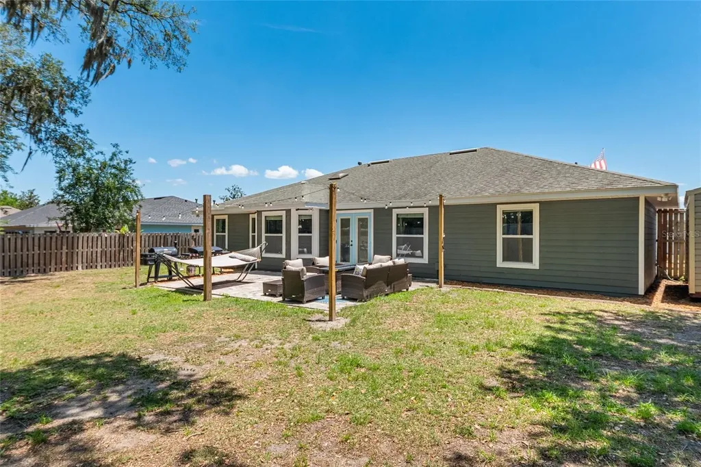 340 NW 233rd Terrace Newberry FL 32669