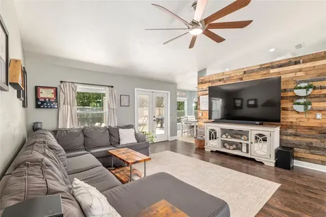340 NW 233rd Terrace Newberry FL 32669