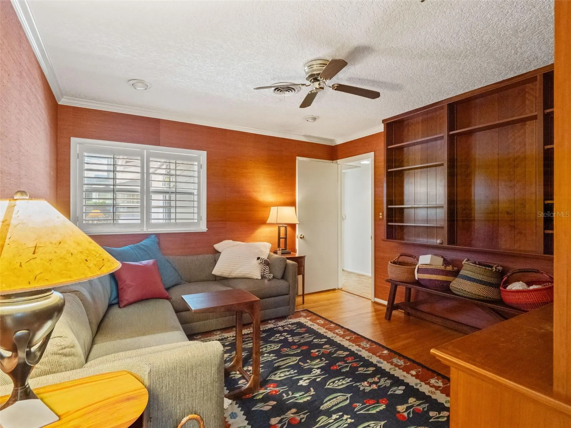 517 Derry Down Road Orlando FL 32806