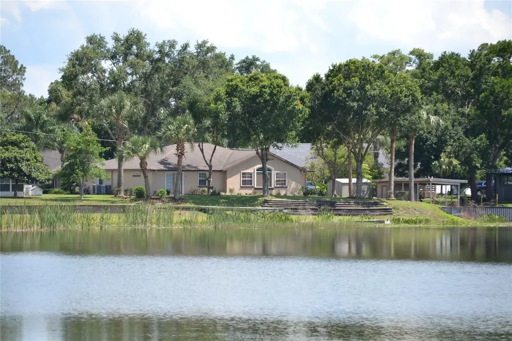 26 SE Ocale Way Summerfield FL 34491
