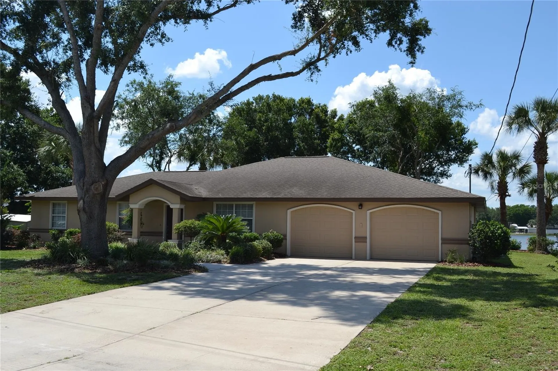 26 SE Ocale Way Summerfield FL 34491