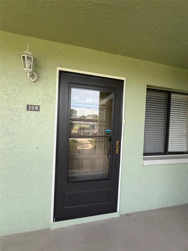 109 Nancy Drive Oldsmar FL 34677