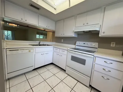 109 Nancy Drive Oldsmar FL 34677