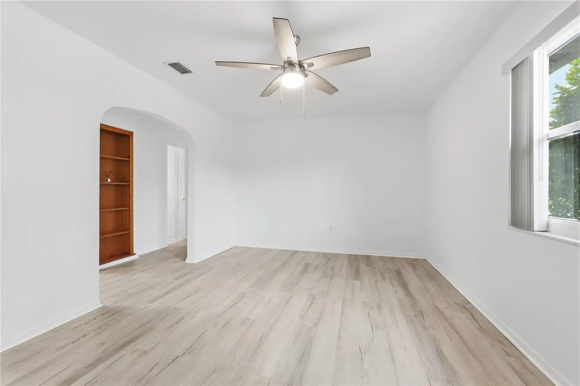 511 E Rich Avenue Deland FL 32724