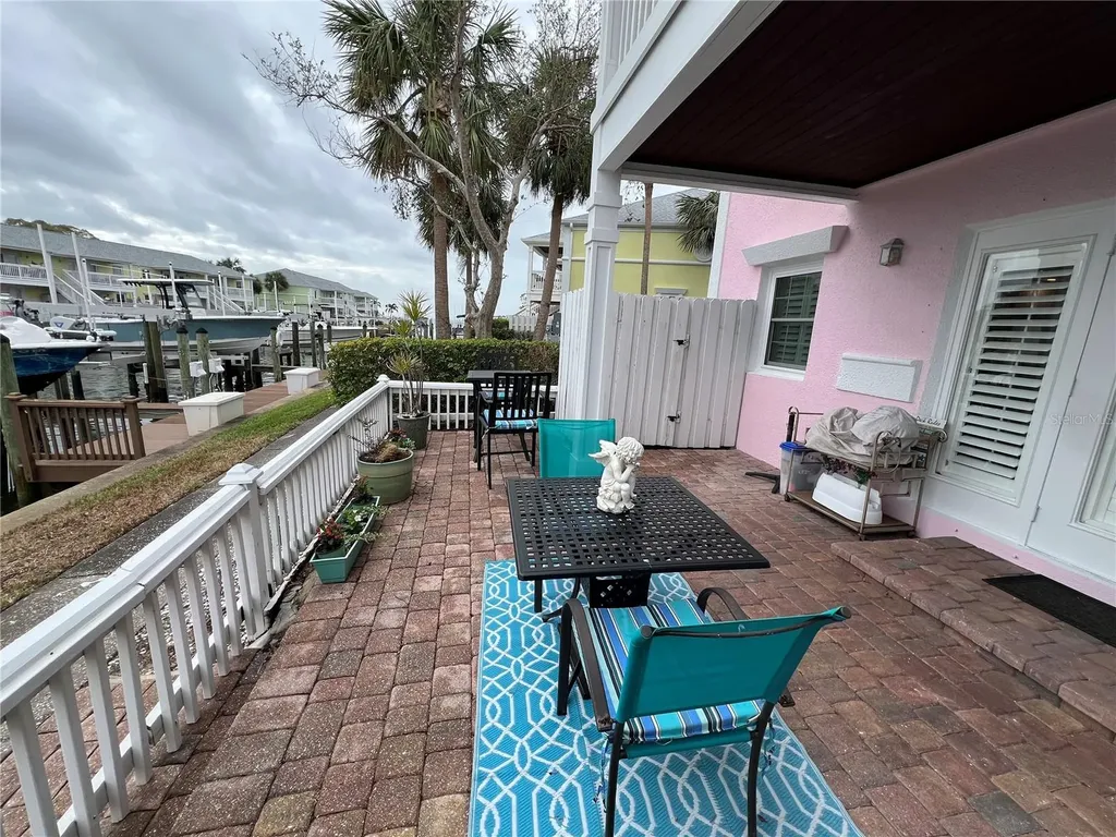 5164 Beach Drive SE St Petersburg FL 33705