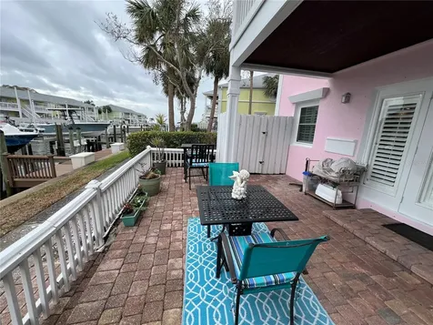 5164 Beach Drive SE St Petersburg FL 33705