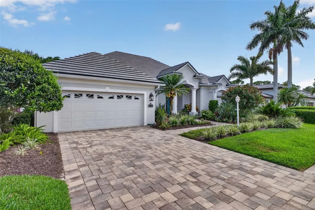 6724 The Masters Avenue Lakewood Ranch FL 34202