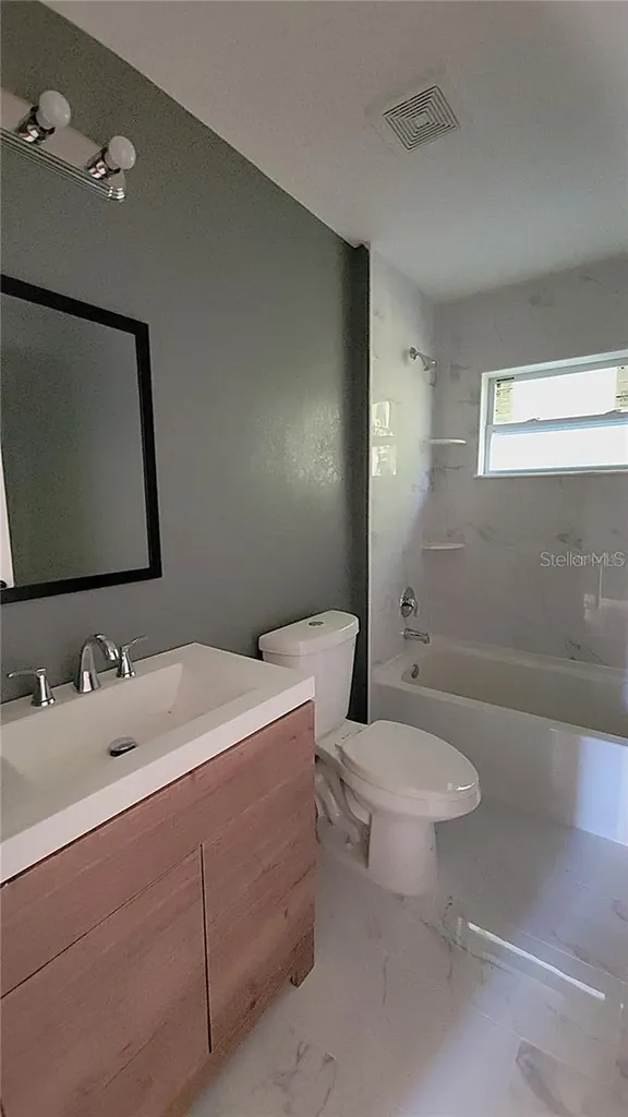 1025 N Clara Avenue Deland FL 32720