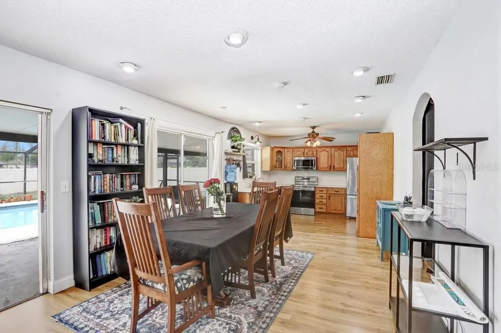 1204 Lady Guinevere Drive Valrico FL 33594