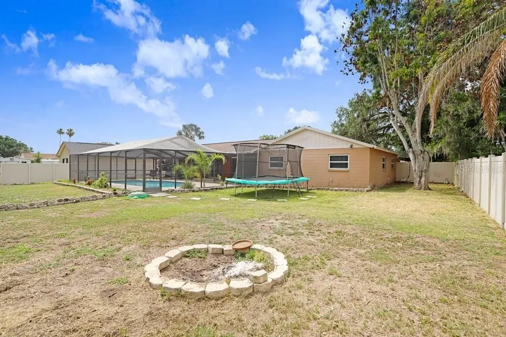 1204 Lady Guinevere Drive Valrico FL 33594