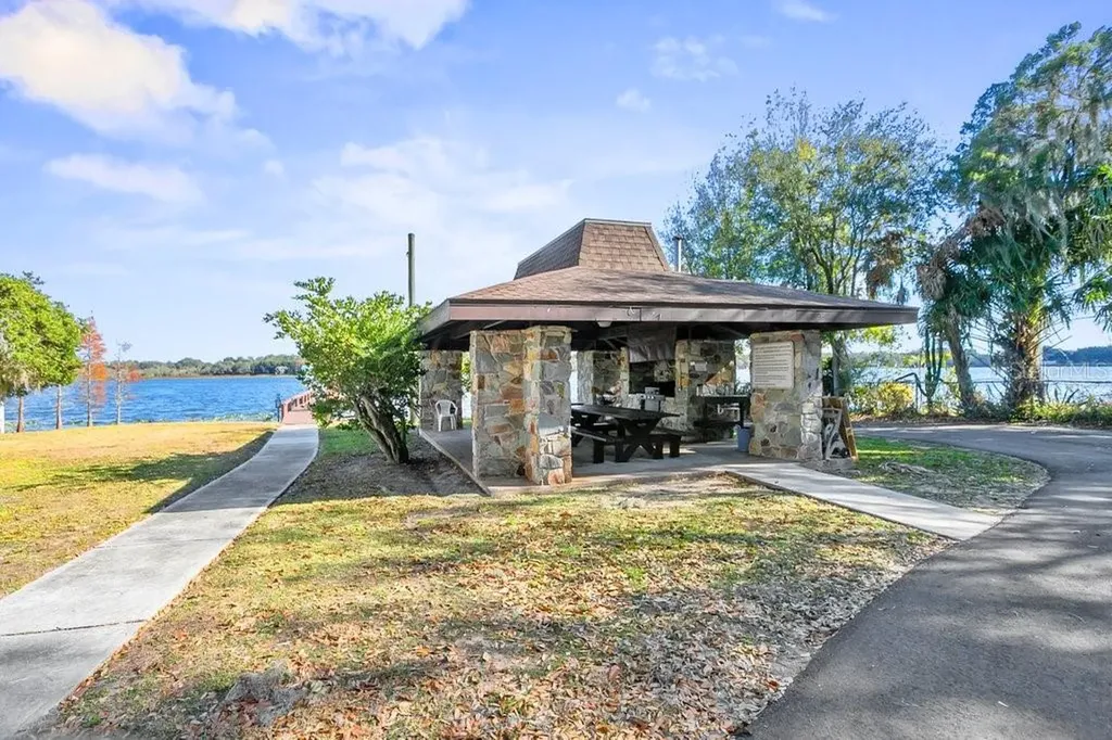 1204 Lady Guinevere Drive Valrico FL 33594
