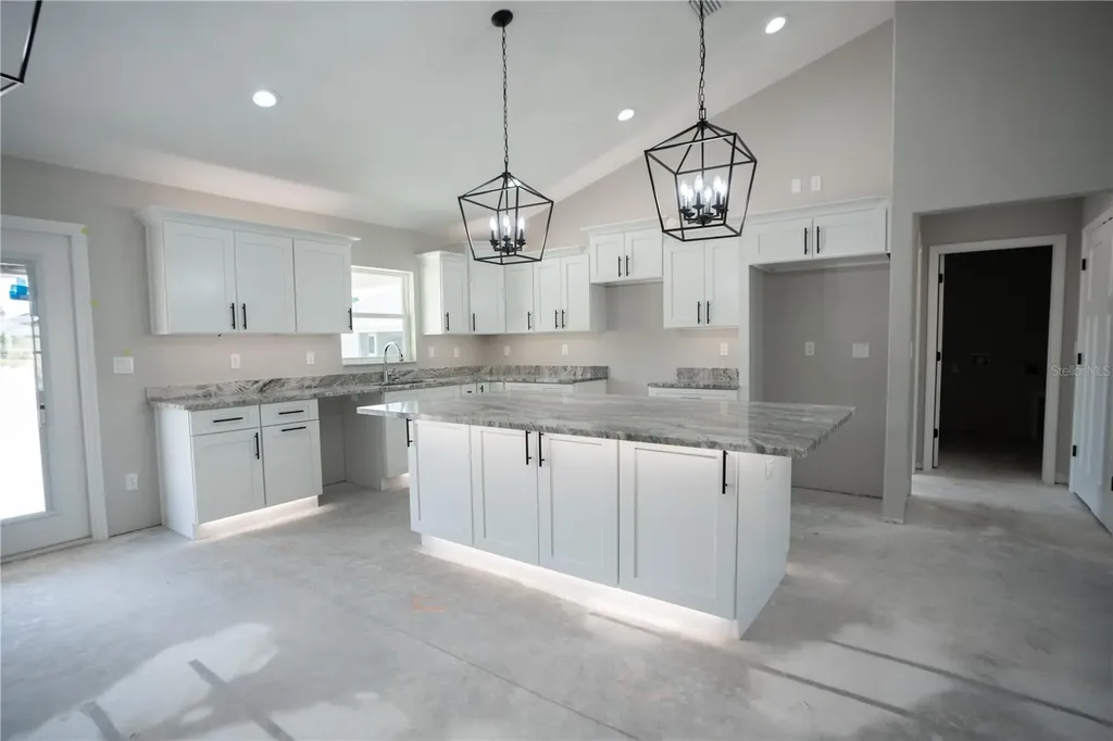 6595 SW 179th Court Road Dunnellon FL 34432
